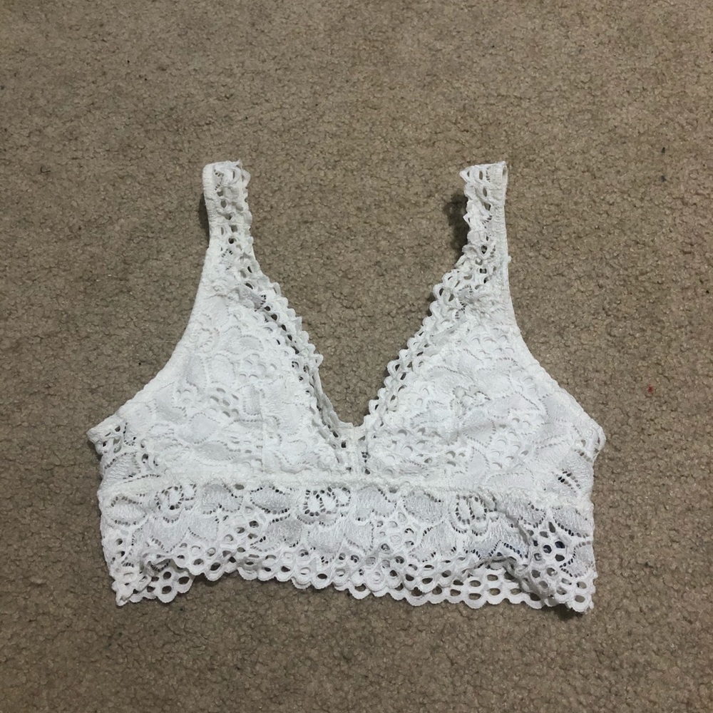 white arie bralette